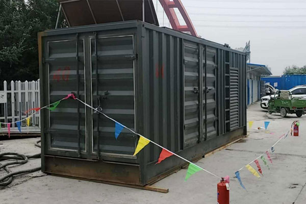莲湖发电机租赁空气滤清器多久更换一次?